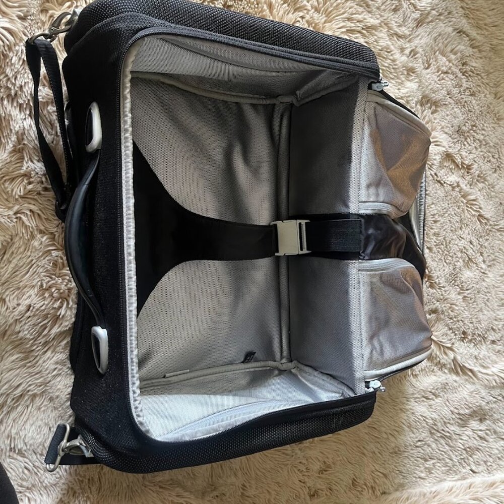 Tumi Labtop Computer Overnight Bag - image 4
